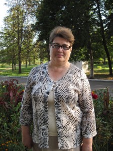 Мама возле стадиона Локомотив