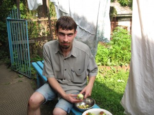 Режу яблоки